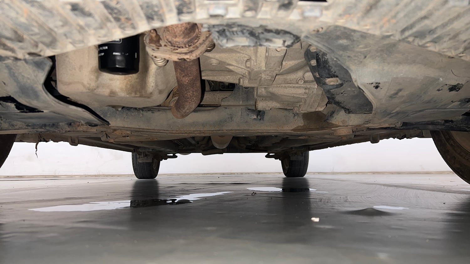 Used 2019 Maruti Suzuki Ciaz Delta Hybrid 1.5 AT Petrol Automatic extra FRONT LEFT UNDERBODY VIEW