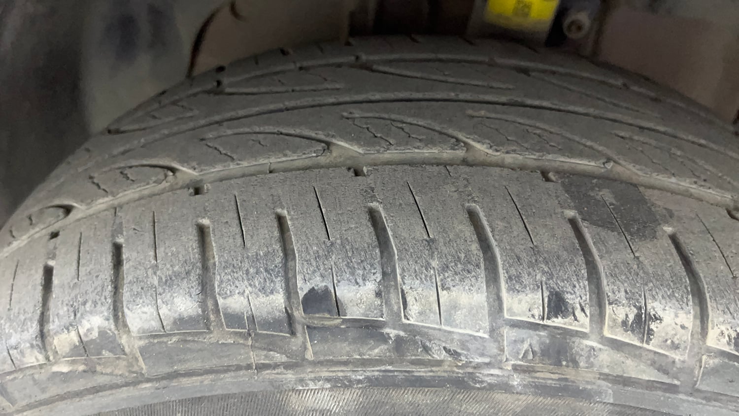 Used 2017 Ford EcoSport Trend+ 1.5L TDCi Diesel Manual tyres LEFT FRONT TYRE TREAD VIEW