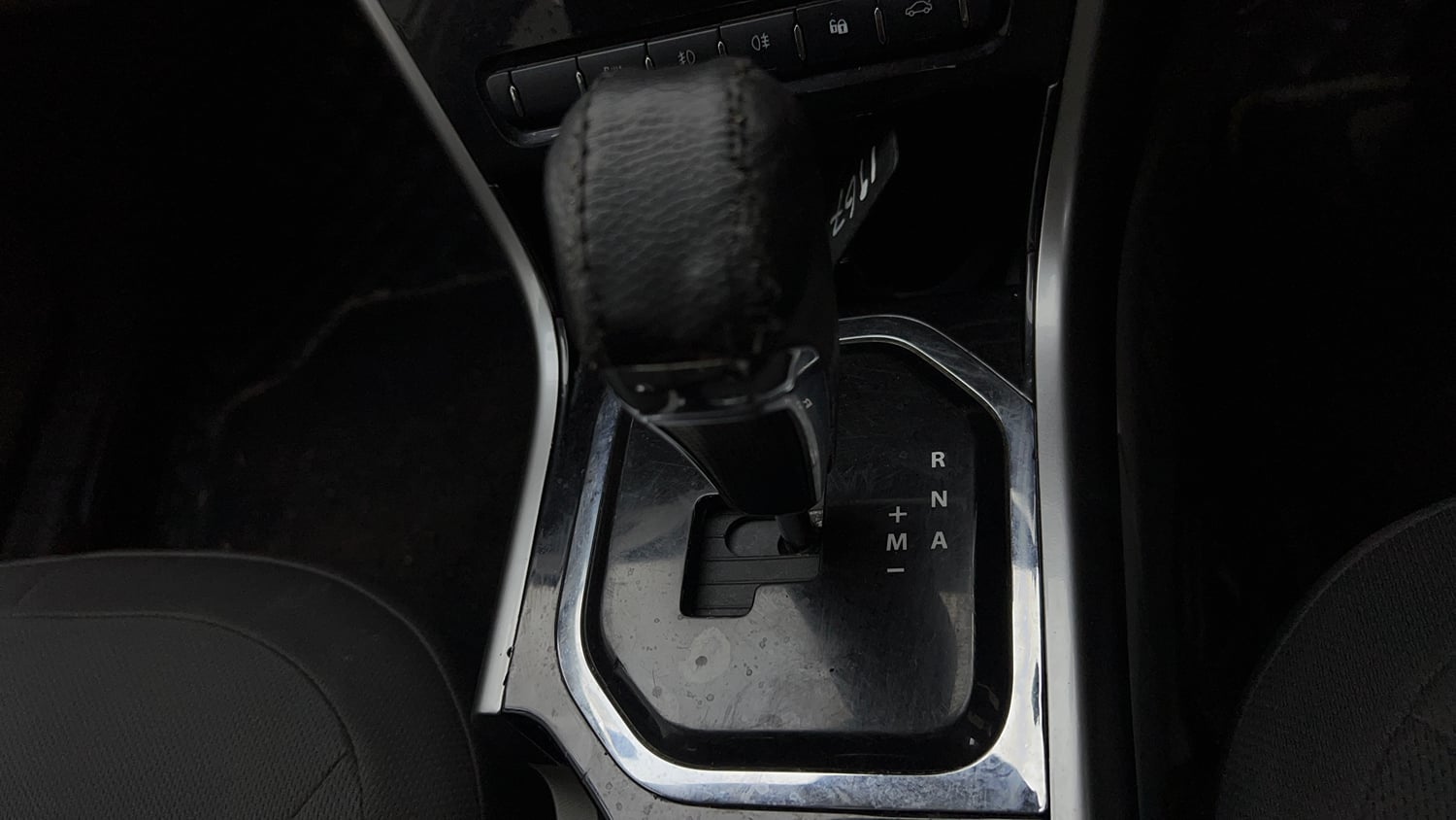 Used 2018 Tata Nexon XZA Plus Petrol Petrol Automatic interior GEAR  KNOB VIEW