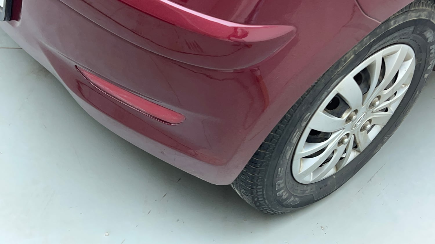 Used 2015 Hyundai i10 Sportz 1.1 iRDE2 Petrol Manual dents MINOR SCRATCH