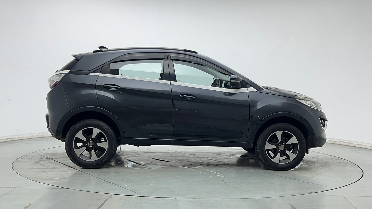 Used 2019 Tata Nexon XZA Plus Petrol Petrol Automatic exterior RIGHT SIDE VIEW