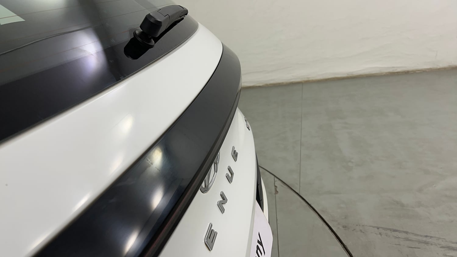 Used 2024 Hyundai Venue SX (O) 1.0 Turbo DCT Petrol Automatic dents MINOR SCRATCH