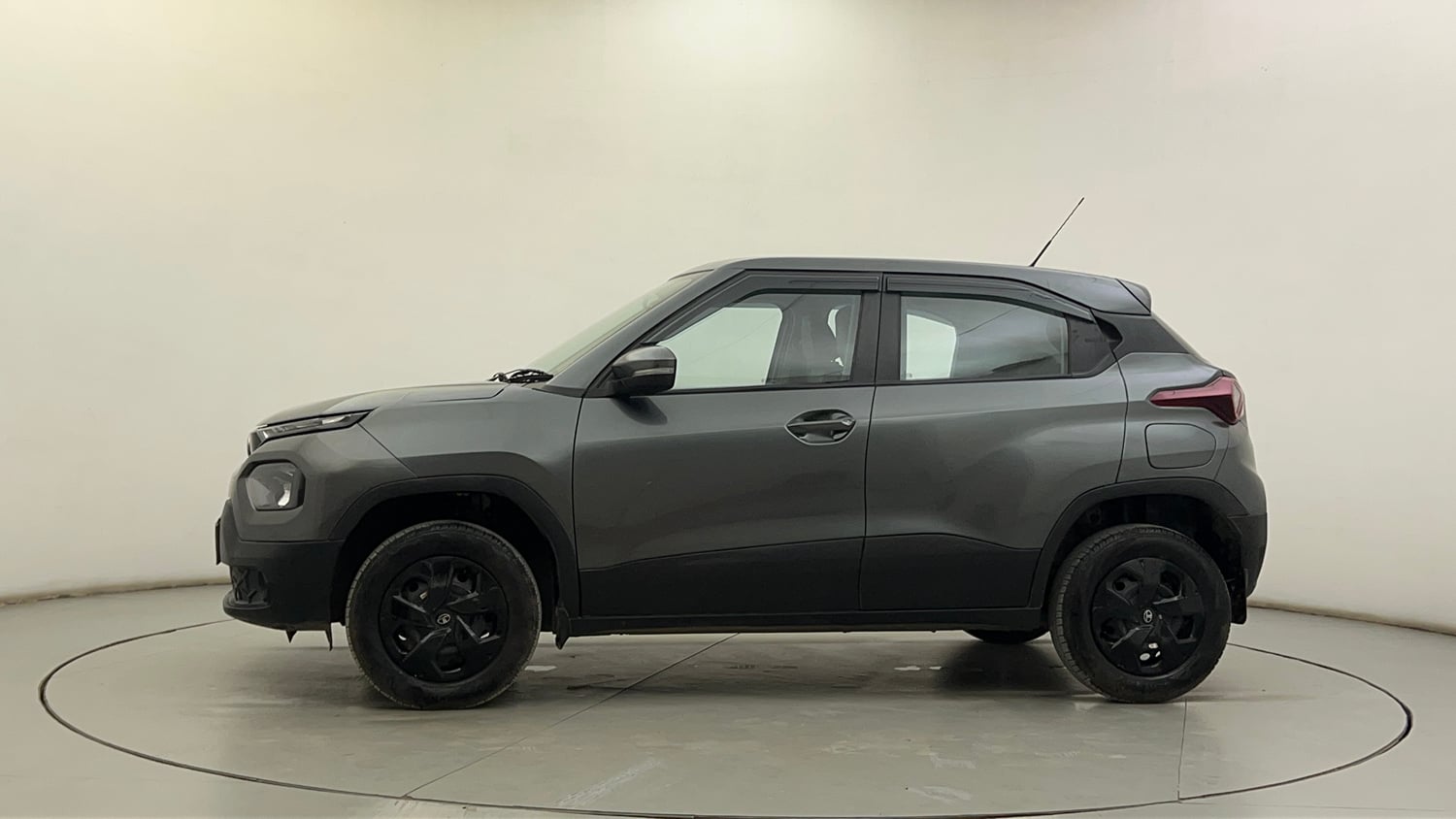 Used 2024 Tata Punch Adventure MT Petrol Manual exterior LEFT SIDE VIEW