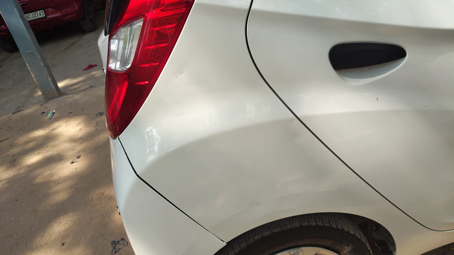 Used 2018 Hyundai Eon Magna + Petrol Manual dents MINOR DENT