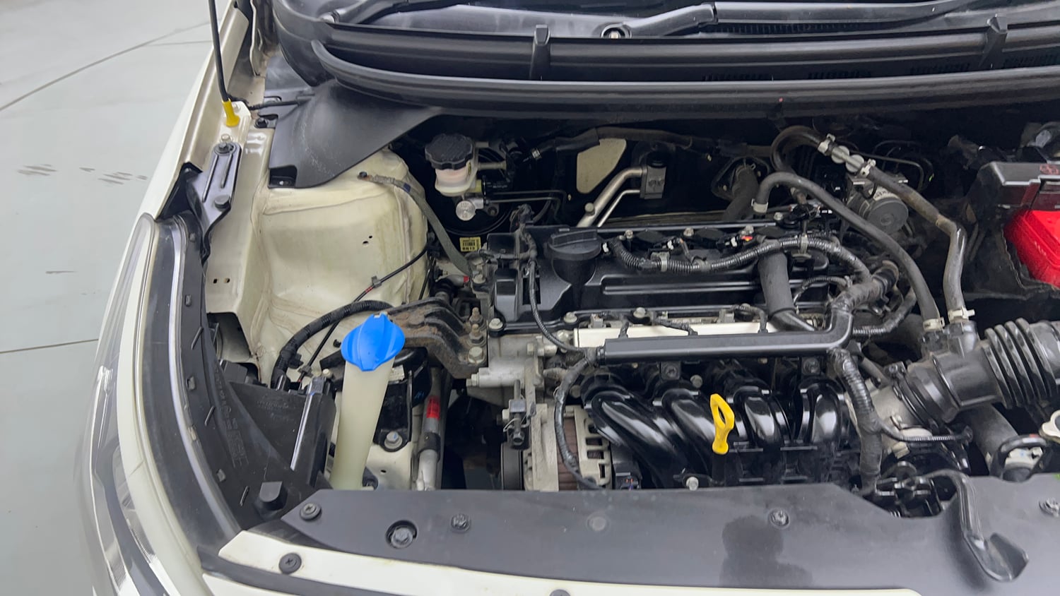 Used 2018 Hyundai Elite i20 Asta 1.2 AT Petrol Automatic engine ENGINE RIGHT SIDE VIEW