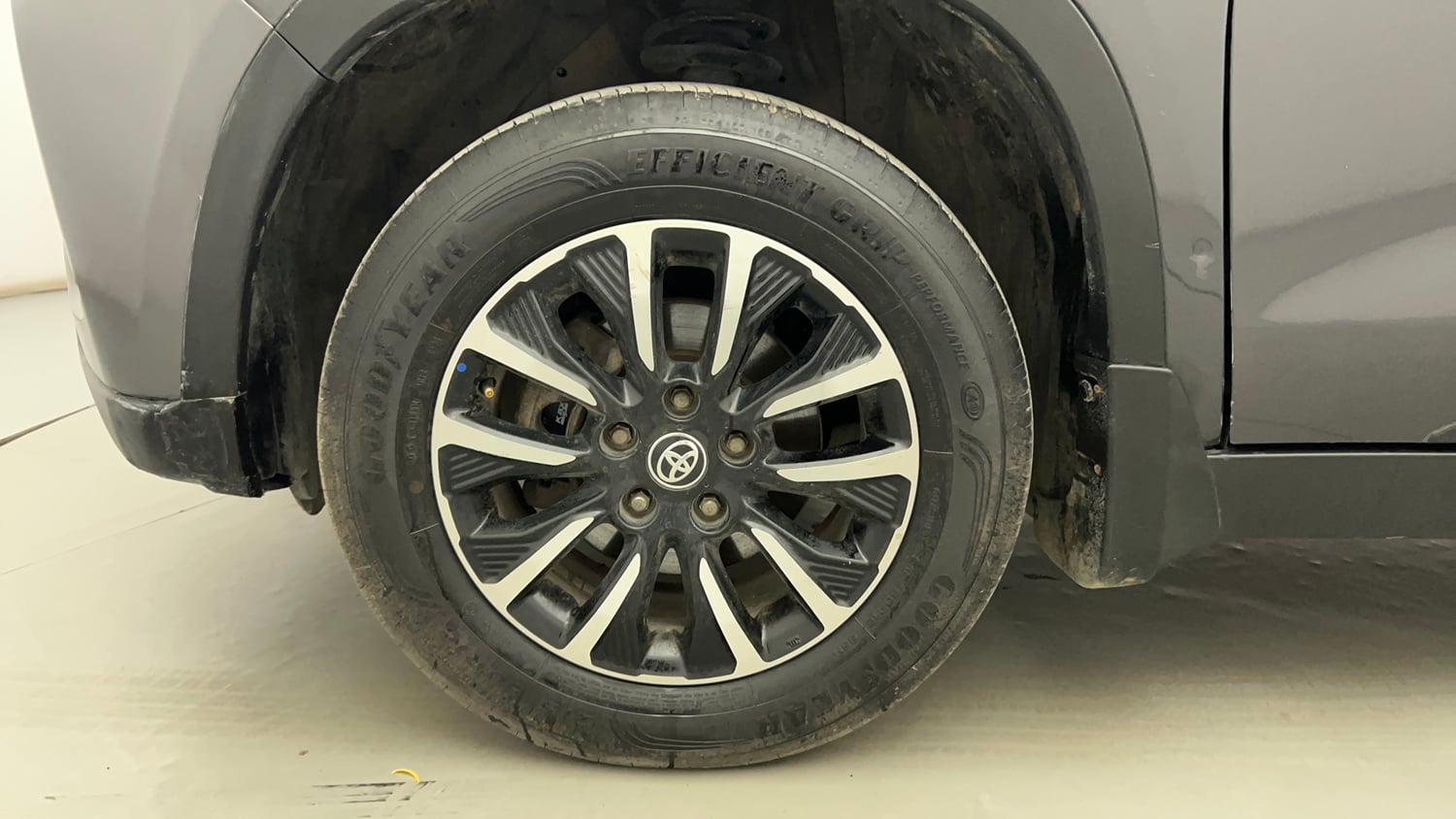 Used 2022 Toyota Urban Cruiser Premium Grade AT Petrol Automatic tyres LEFT FRONT TYRE RIM VIEW