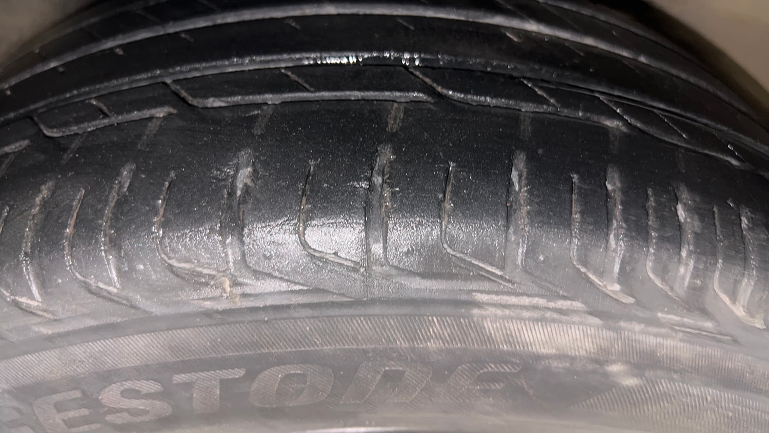 Used 2019 Tata Nexon XZA Plus Petrol Petrol Automatic tyres RIGHT FRONT TYRE TREAD VIEW