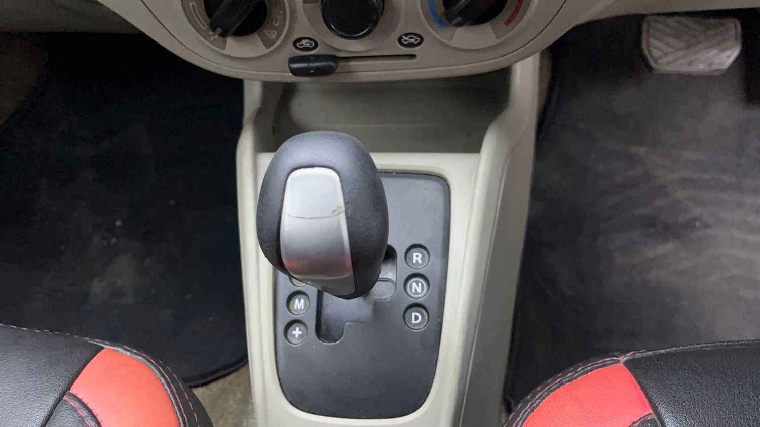 Used 2016 Maruti Suzuki Alto K10 VXi AMT Petrol Automatic interior GEAR  KNOB VIEW