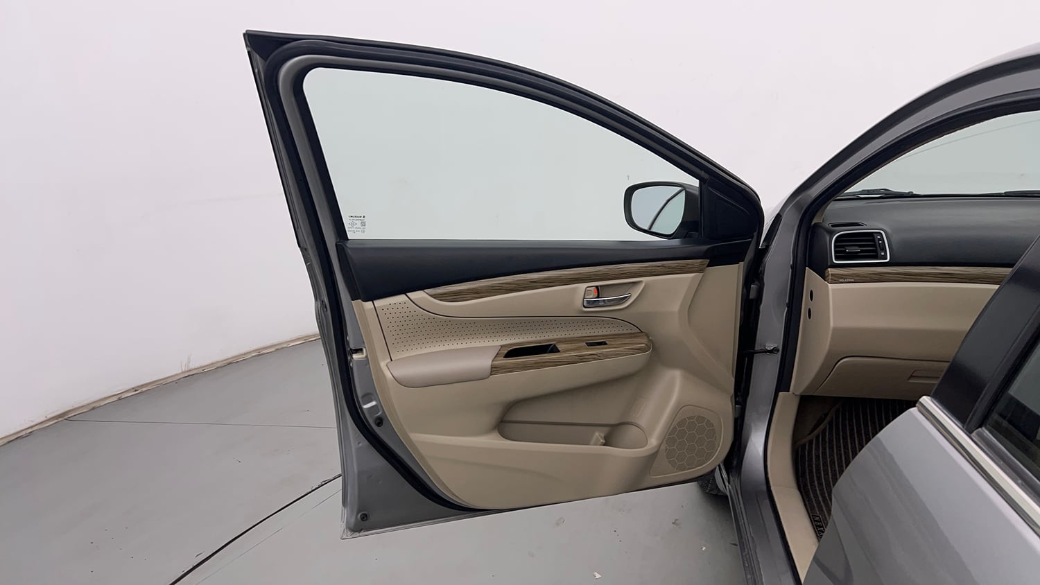 Used 2019 Maruti Suzuki Ciaz Delta Hybrid 1.5 AT Petrol Automatic interior LEFT FRONT DOOR OPEN VIEW