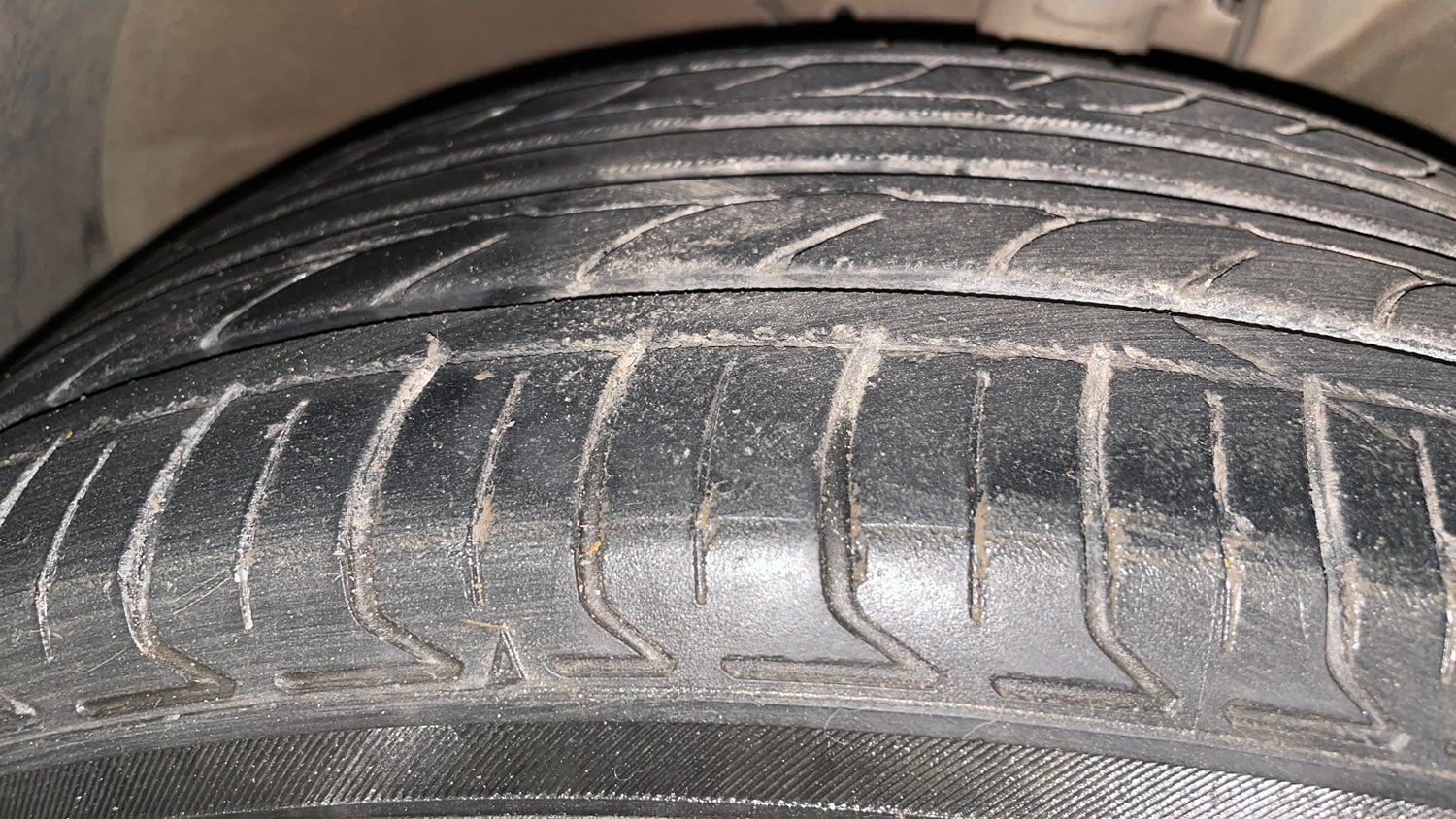 Used 2018 Hyundai Creta SX 1.6 AT Petrol Petrol Automatic tyres RIGHT FRONT TYRE TREAD VIEW
