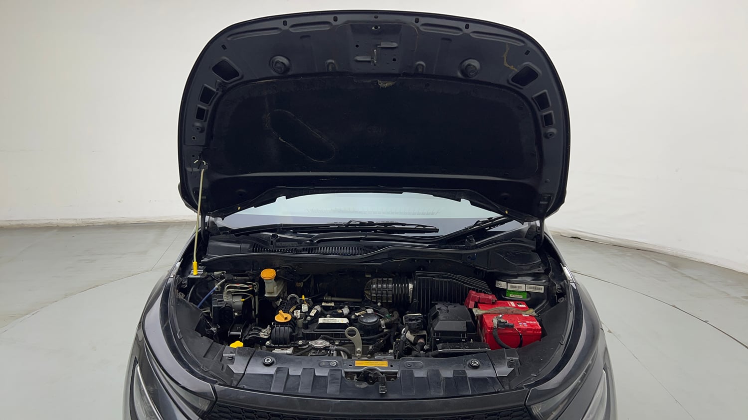 Used 2021 Tata Altroz XZ Petrol Petrol Manual engine ENGINE & BONNET OPEN FRONT VIEW