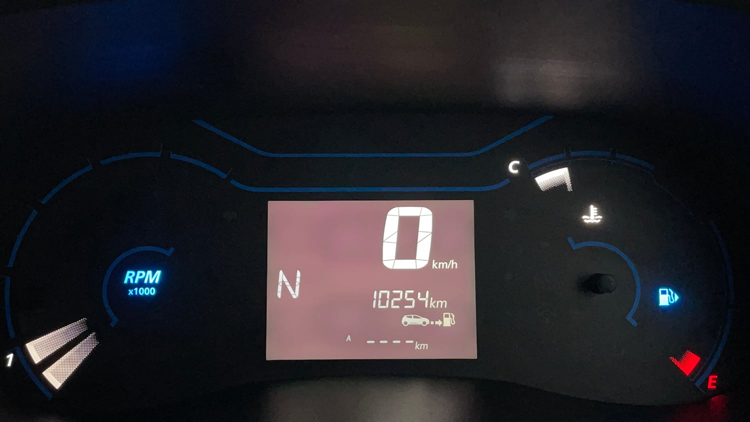 Used 2020 Renault Kwid 1.0 RXT AMT Opt Petrol Automatic interior CLUSTERMETER VIEW