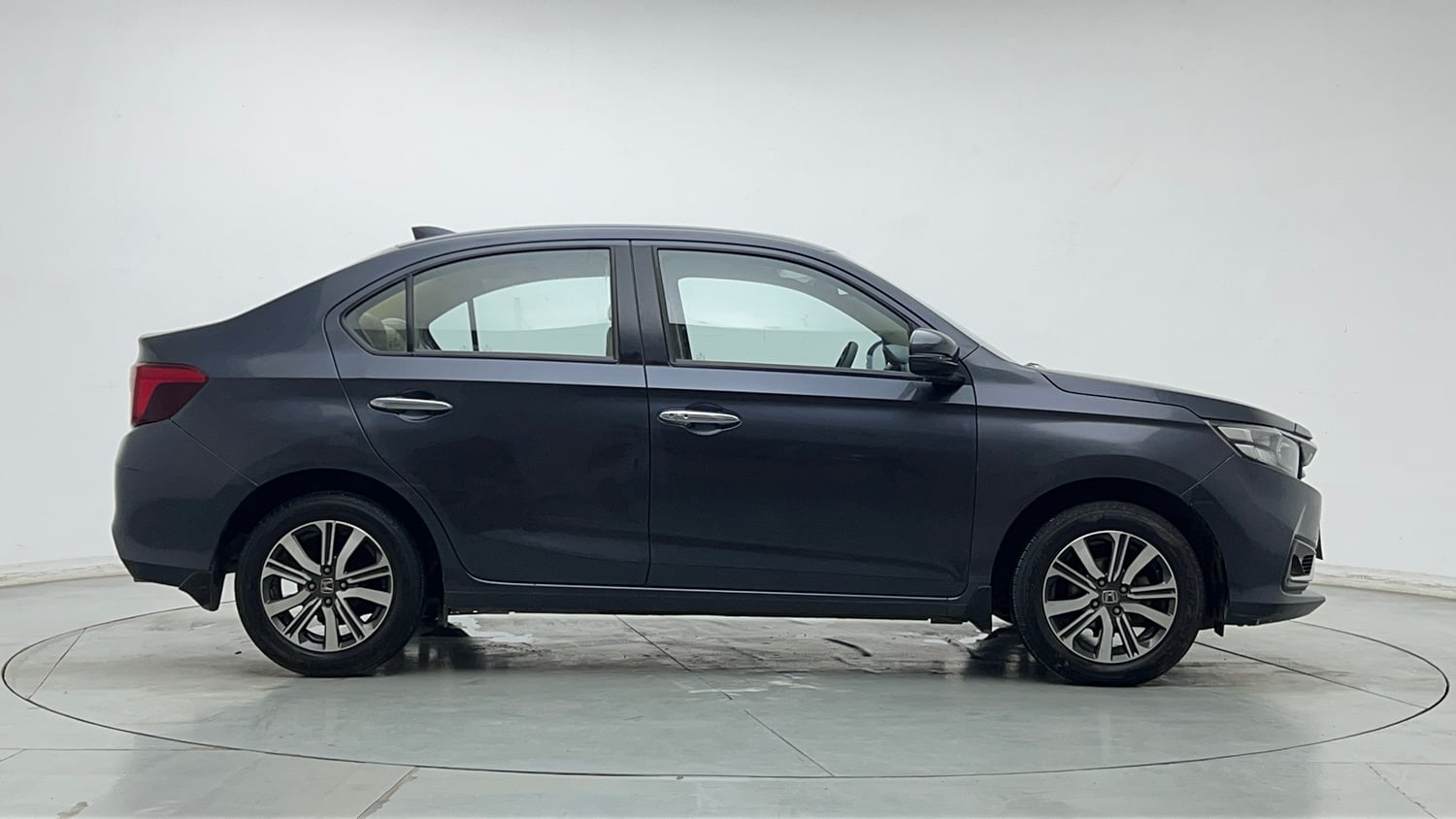 Used 2023 Honda Amaze VX 1.2 Petrol CVT Petrol Automatic exterior RIGHT SIDE VIEW