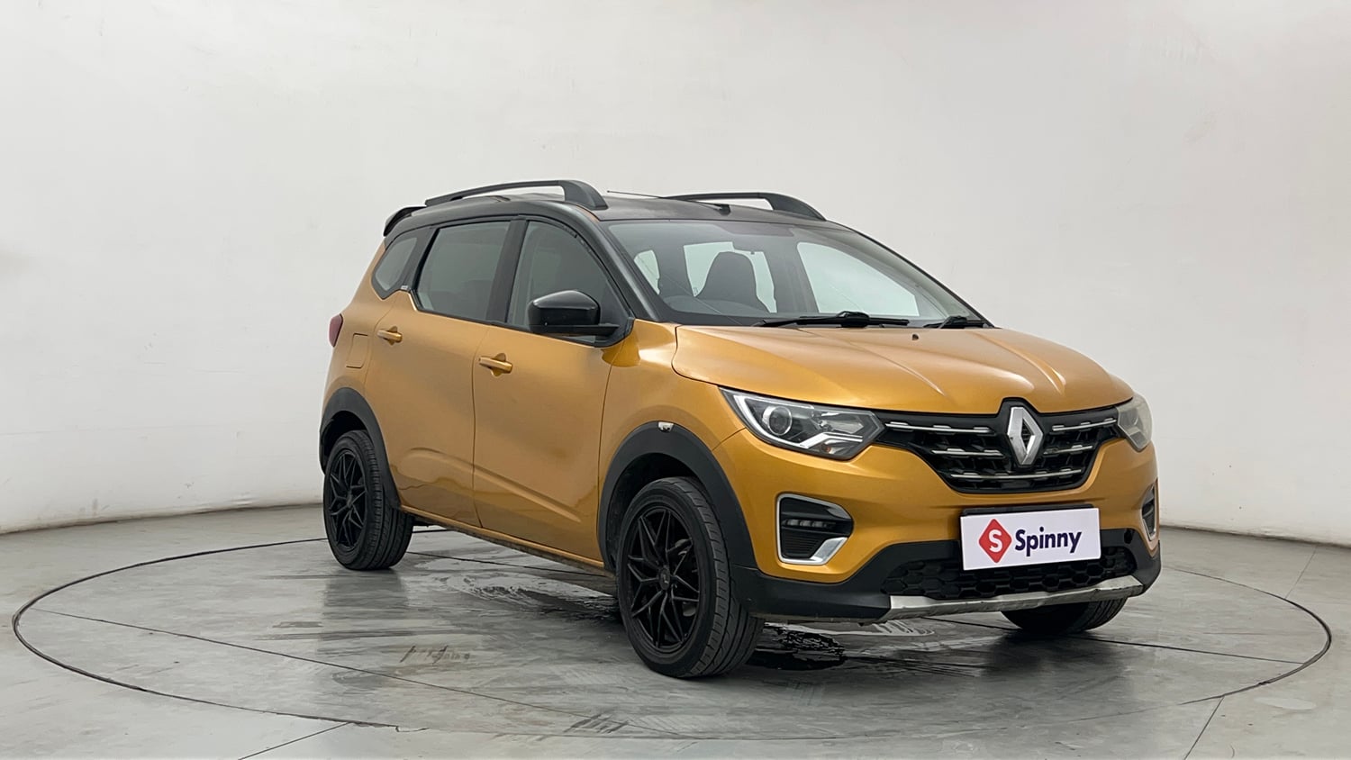 Used 2020 Renault Triber RXZ EASY-R AMT Petrol Automatic exterior RIGHT FRONT CORNER VIEW