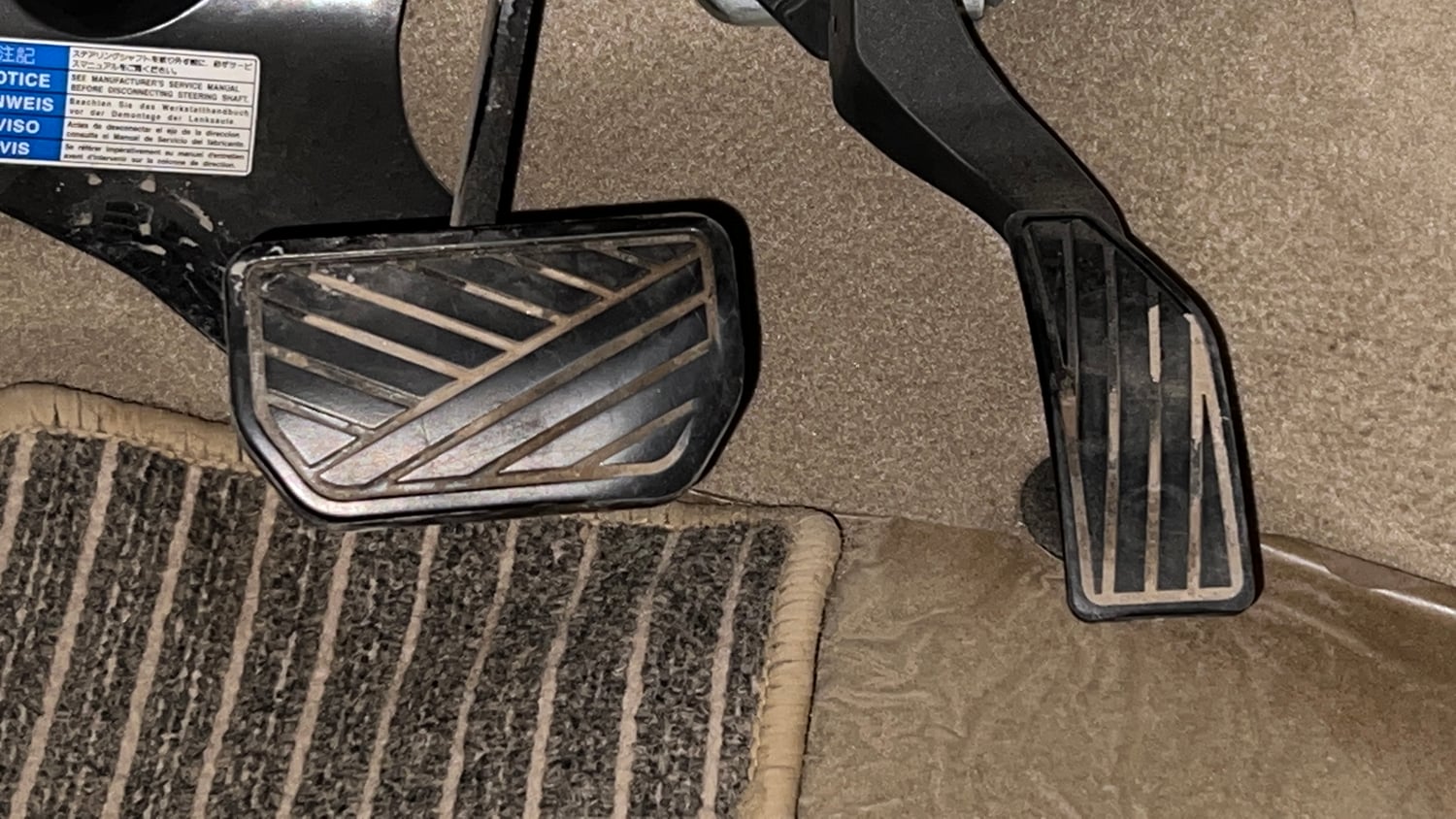 Used 2019 Maruti Suzuki Ciaz Delta Hybrid 1.5 AT Petrol Automatic interior PEDALS VIEW