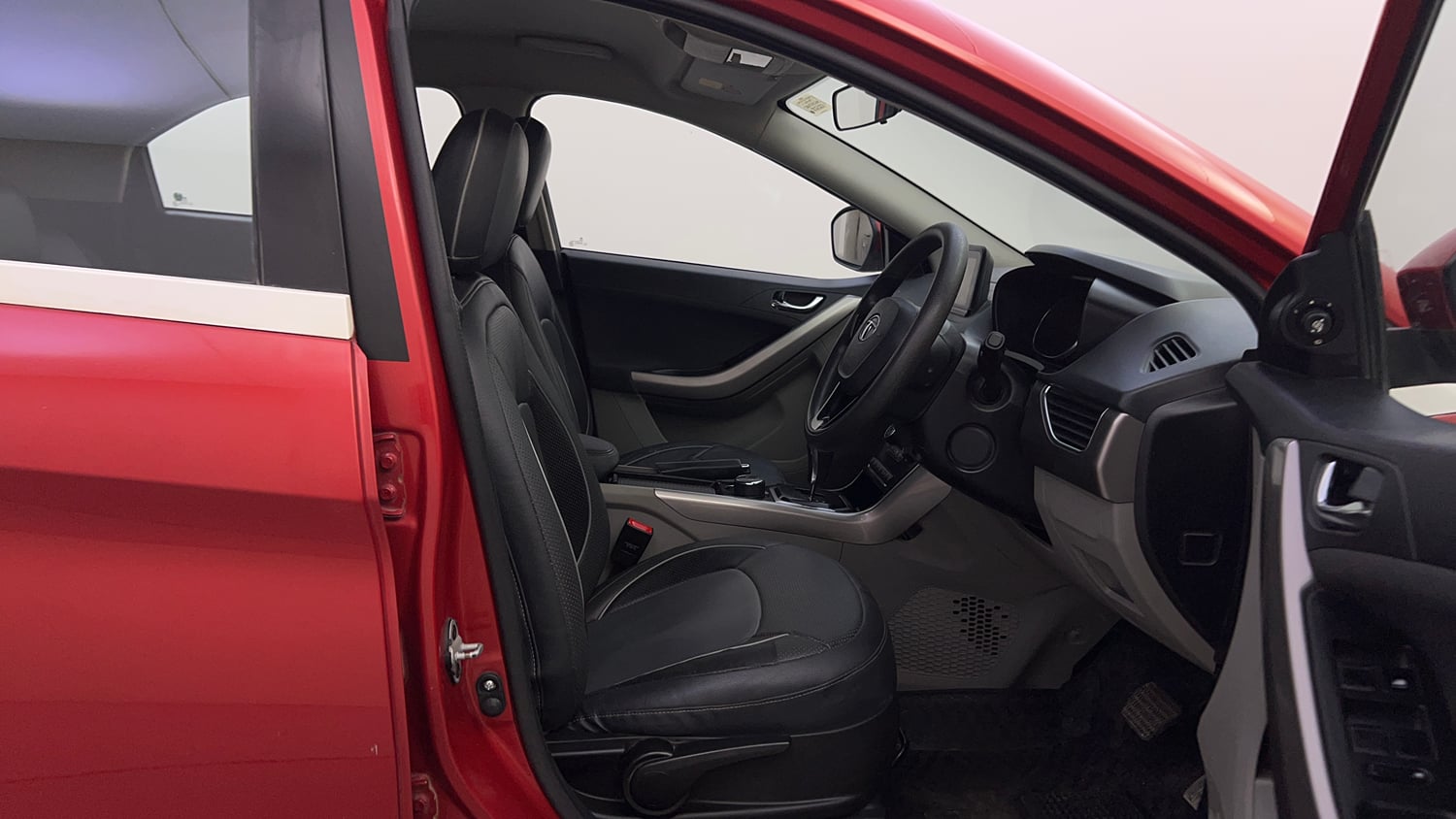 Used 2019 Tata Nexon XZA Plus Petrol Petrol Automatic interior RIGHT SIDE FRONT DOOR CABIN VIEW