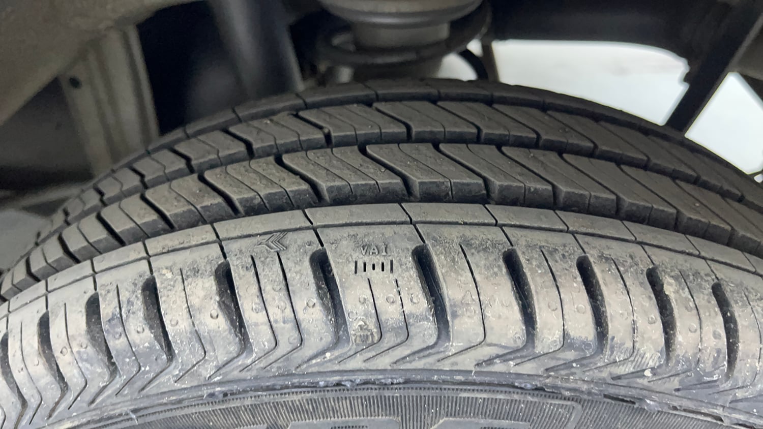 Used 2016 Maruti Suzuki Alto K10 VXi AMT Petrol Automatic tyres LEFT REAR TYRE TREAD VIEW