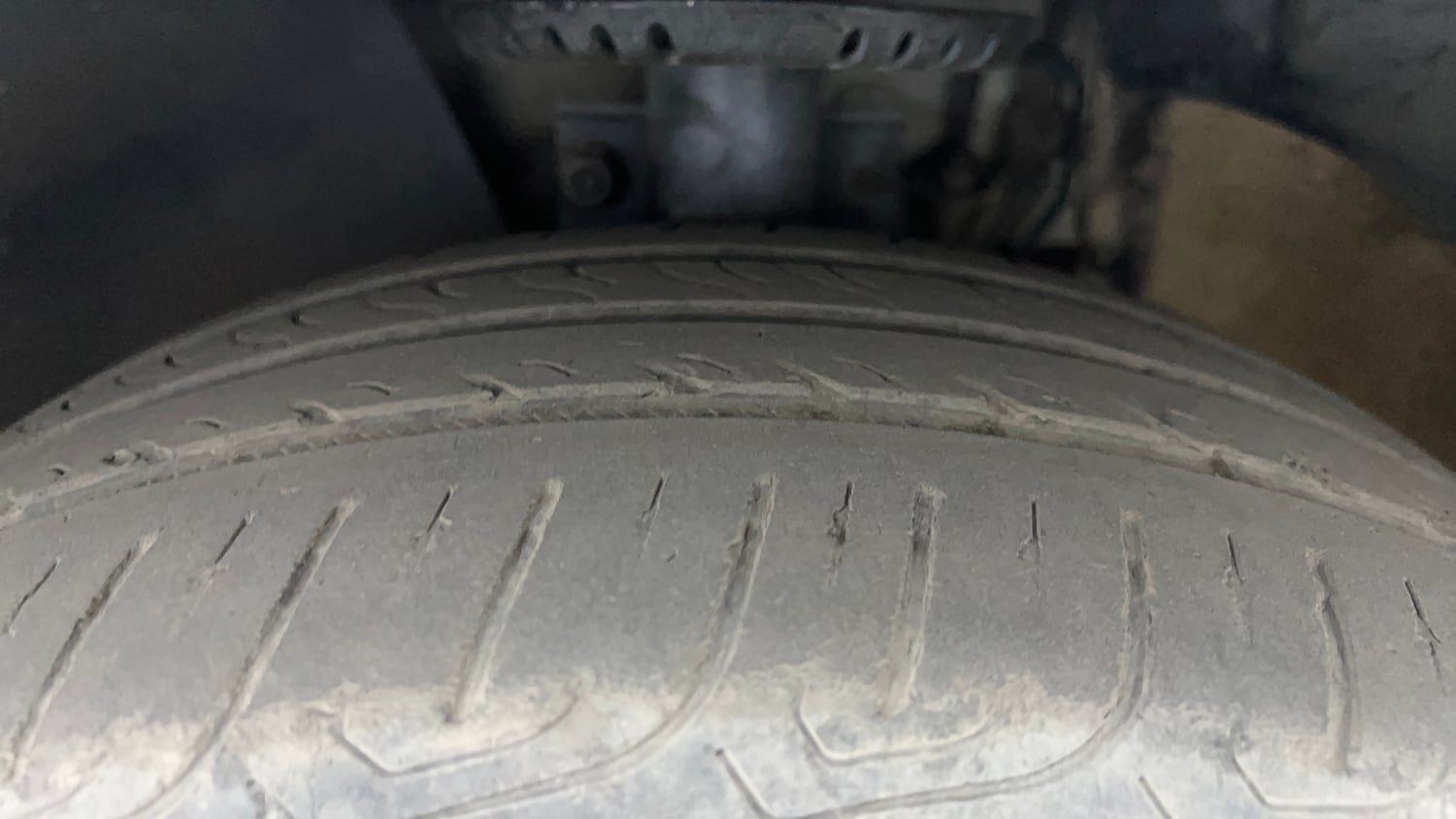 Used 2016 Volkswagen Polo GT TSI Petrol Automatic tyres LEFT FRONT TYRE TREAD VIEW