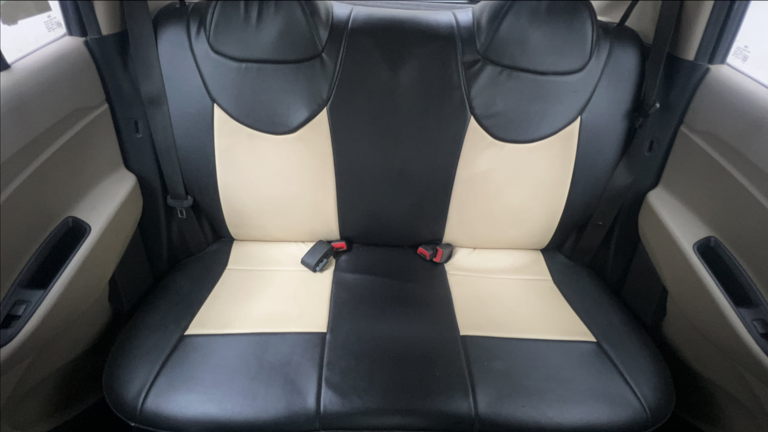 Used 2020 Hyundai Santro Sportz AMT Petrol Automatic interior REAR SEAT CONDITION VIEW
