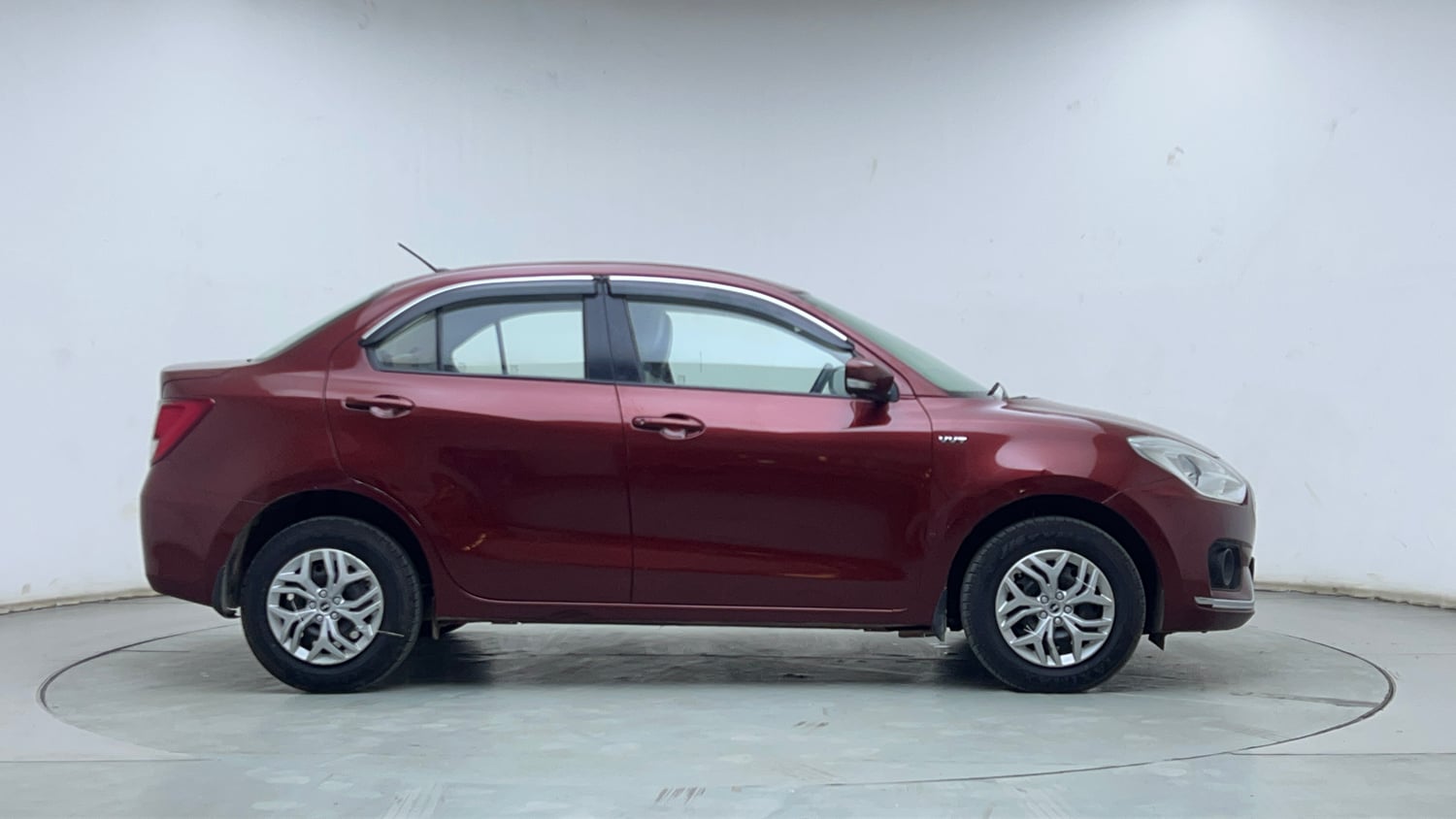 Used 2019 Maruti Suzuki Dzire VXi Petrol Manual exterior RIGHT SIDE VIEW