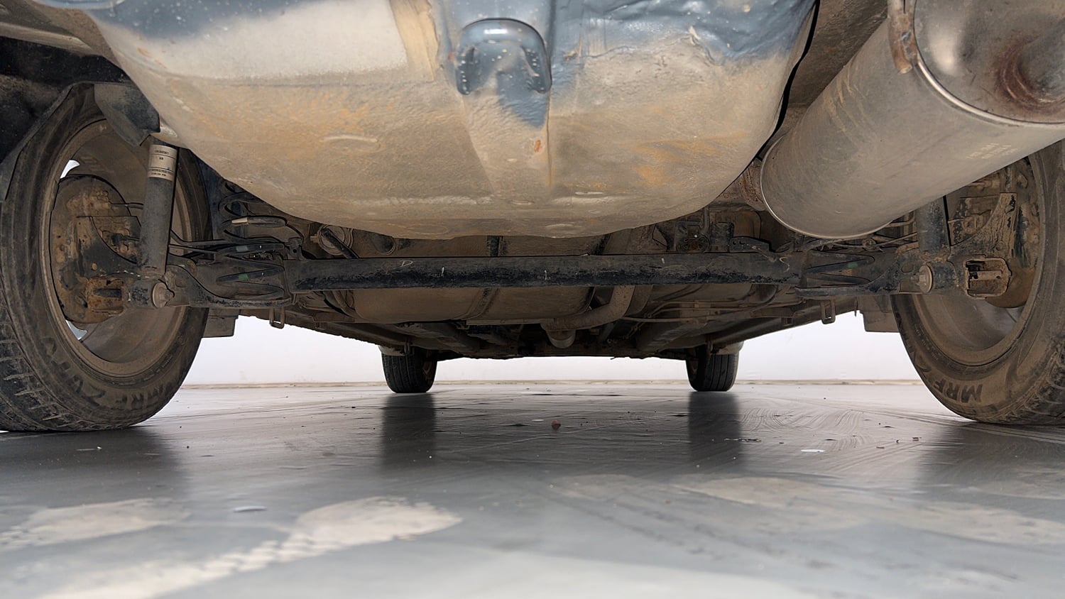 Used 2019 Maruti Suzuki Ciaz Delta Hybrid 1.5 AT Petrol Automatic extra REAR UNDERBODY VIEW (TAKEN FROM REAR)