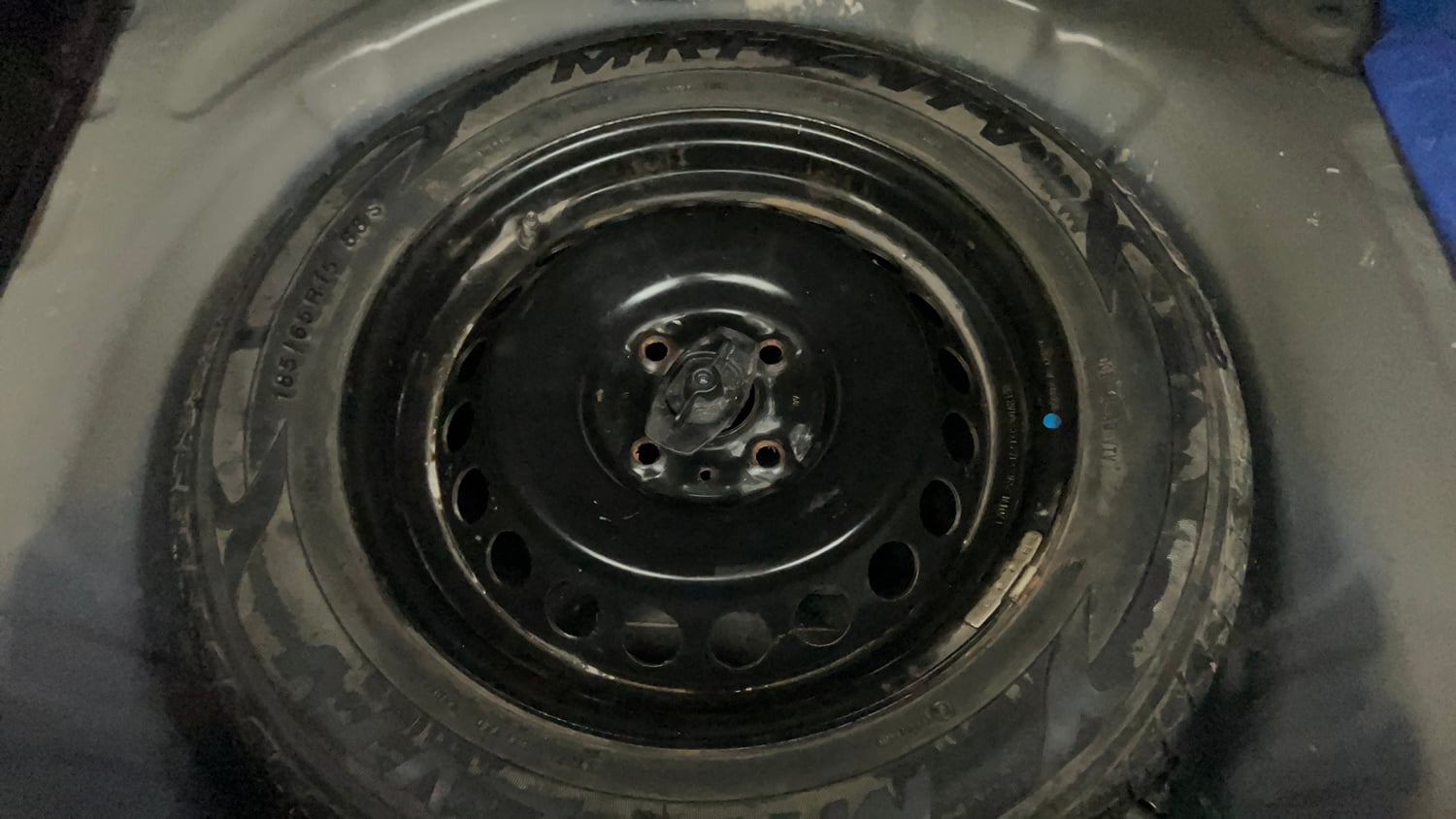 Used 2017 Maruti Suzuki Baleno Delta 1.2 Petrol Manual tyres SPARE TYRE VIEW