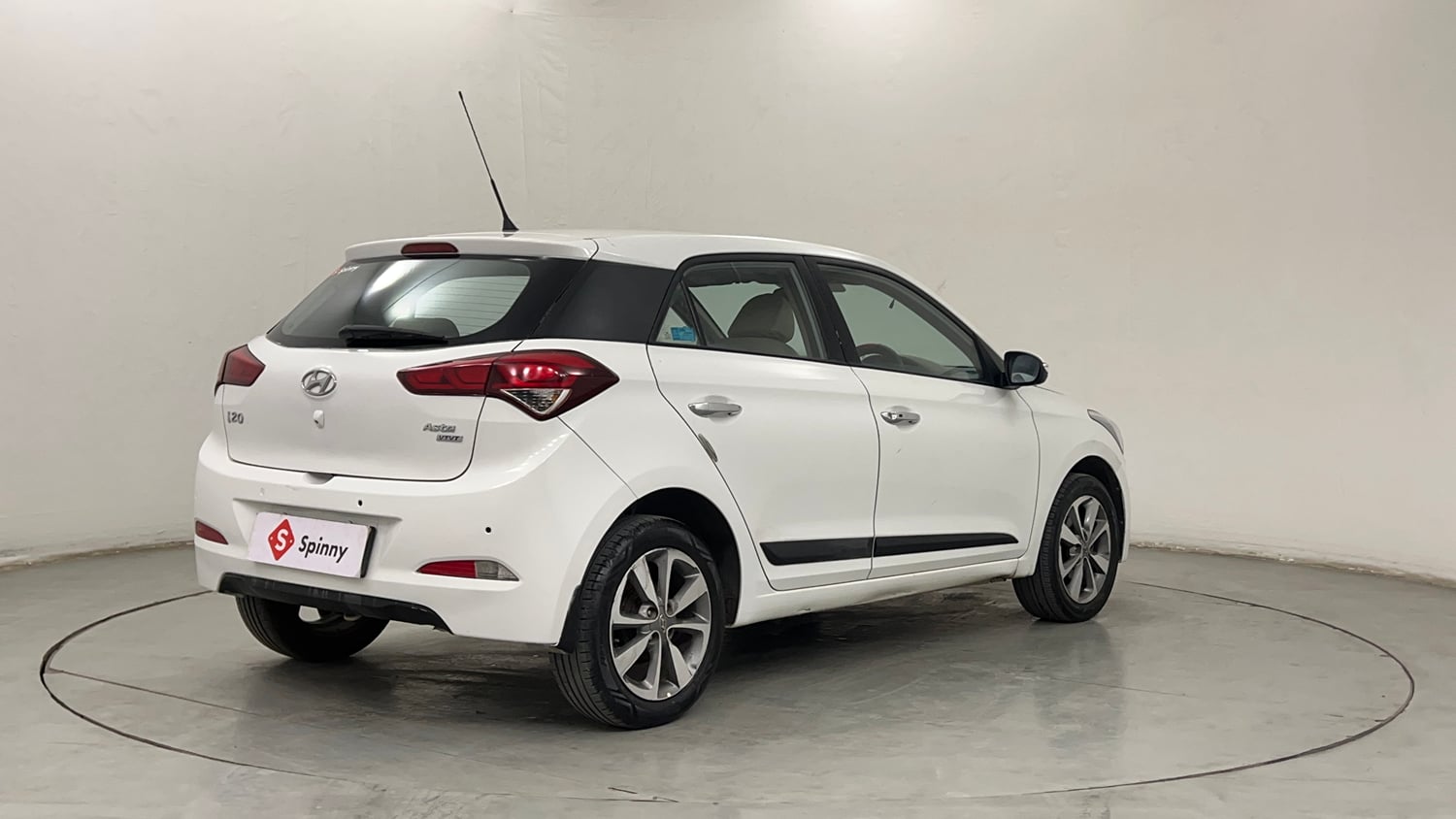 Used 2015 Hyundai Elite i20 Asta 1.2 Petrol Manual exterior RIGHT REAR CORNER VIEW