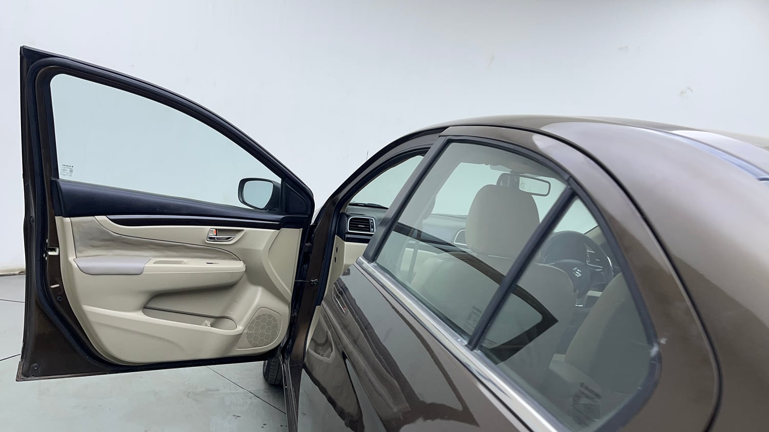 Used 2017 Maruti Suzuki Ciaz ZXI+ Petrol Manual interior LEFT FRONT DOOR OPEN VIEW