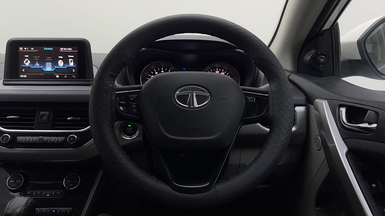 Used 2018 Tata Nexon XZA Plus Petrol Petrol Automatic interior STEERING VIEW
