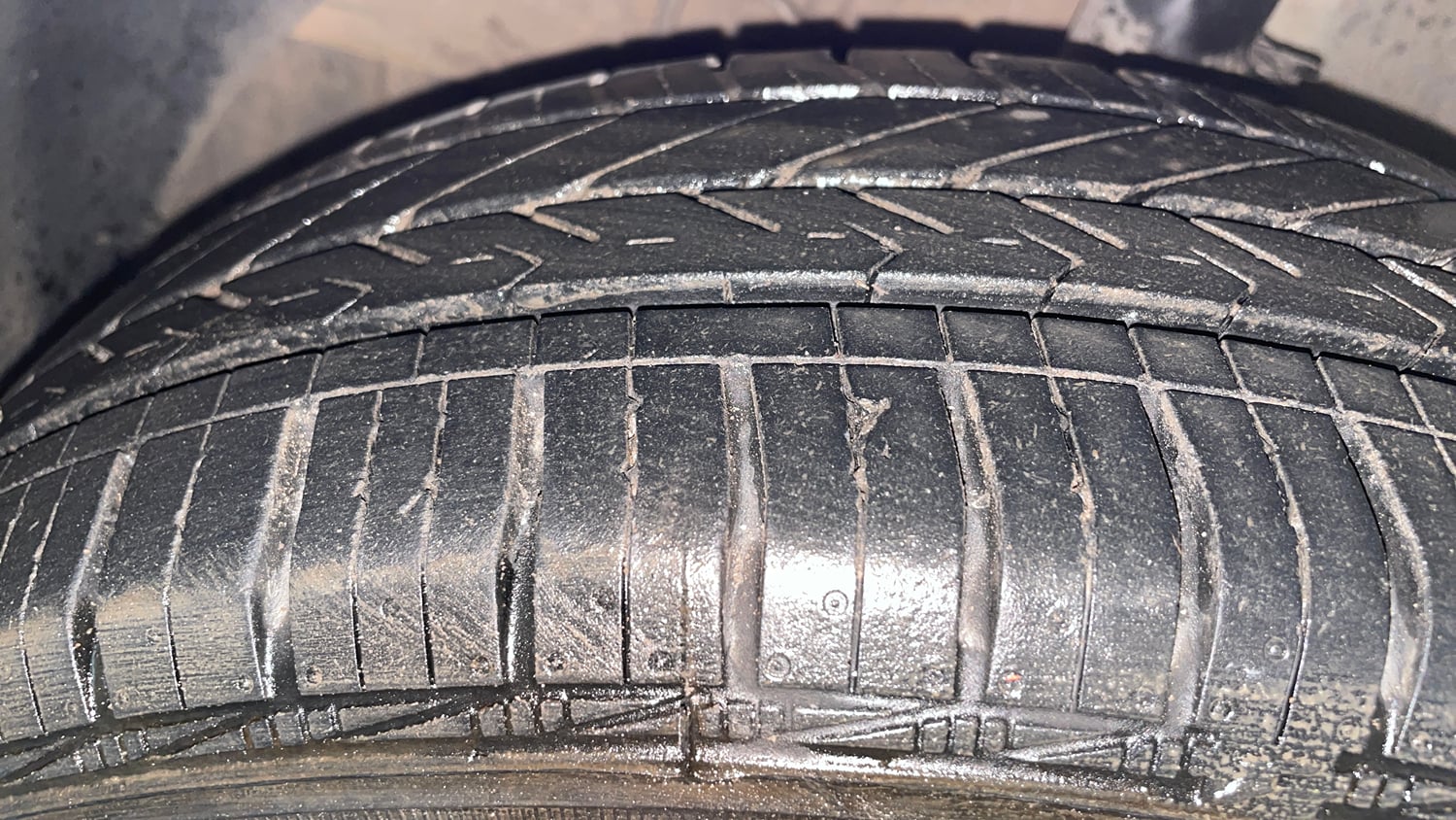 Used 2016 Hyundai Xcent S 1.2 Petrol Manual tyres LEFT FRONT TYRE TREAD VIEW