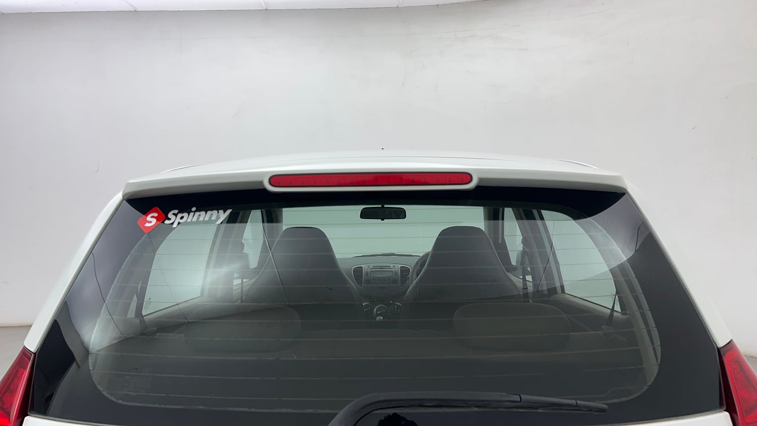 Used 2013 Hyundai i10 Sportz 1.2 Kappa2 Petrol Manual exterior BACK WINDSHIELD VIEW