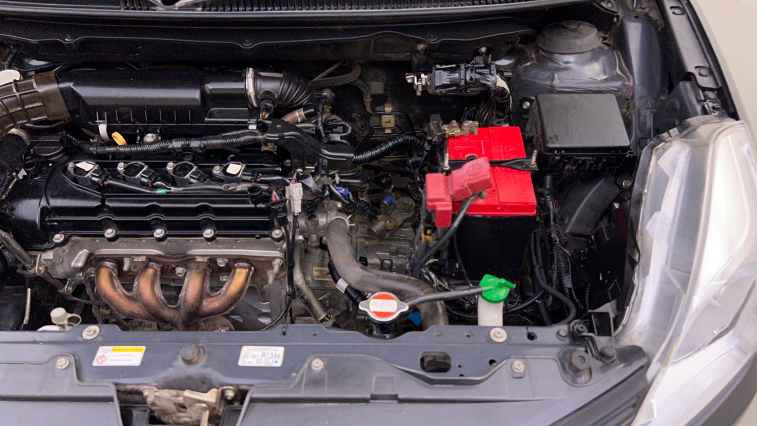 Used 2016 Maruti Suzuki Baleno Sigma 1.2 Petrol Manual engine ENGINE LEFT SIDE VIEW