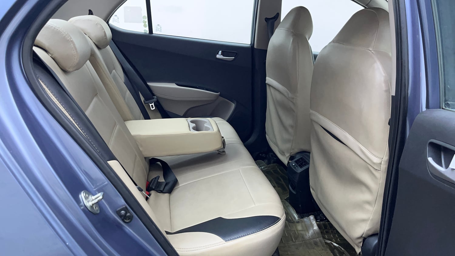 Used 2014 Hyundai Xcent SX 1.2 (O) Petrol Manual interior RIGHT SIDE REAR DOOR CABIN VIEW