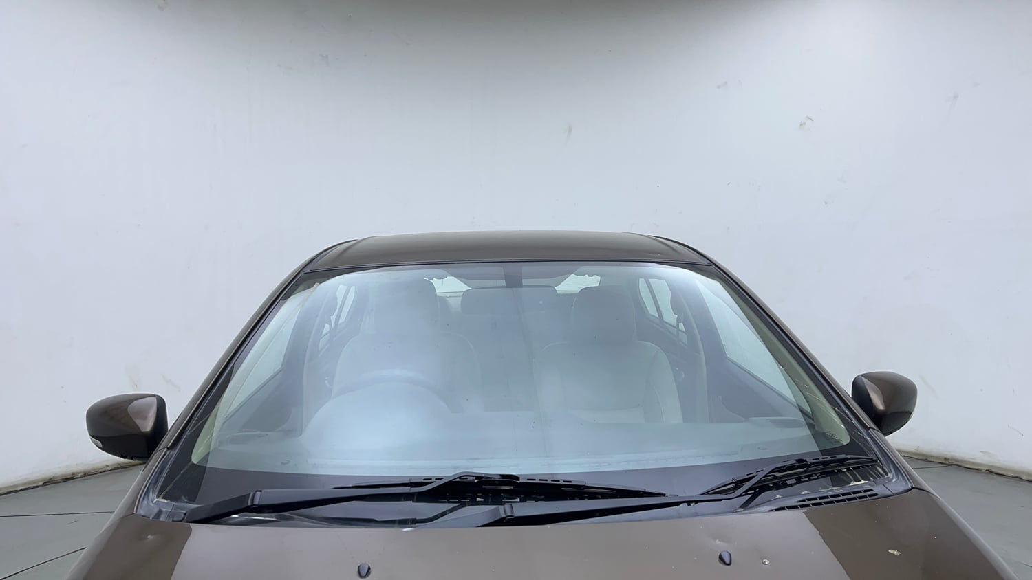 Used 2017 Maruti Suzuki Ciaz ZXI+ Petrol Manual exterior FRONT WINDSHIELD VIEW