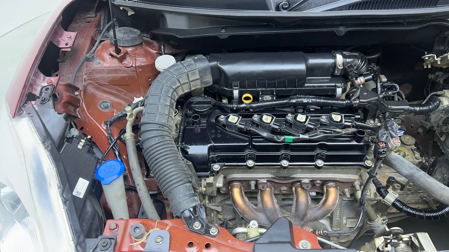 Used 2019 Maruti Suzuki Dzire VXi Petrol Manual engine ENGINE RIGHT SIDE VIEW