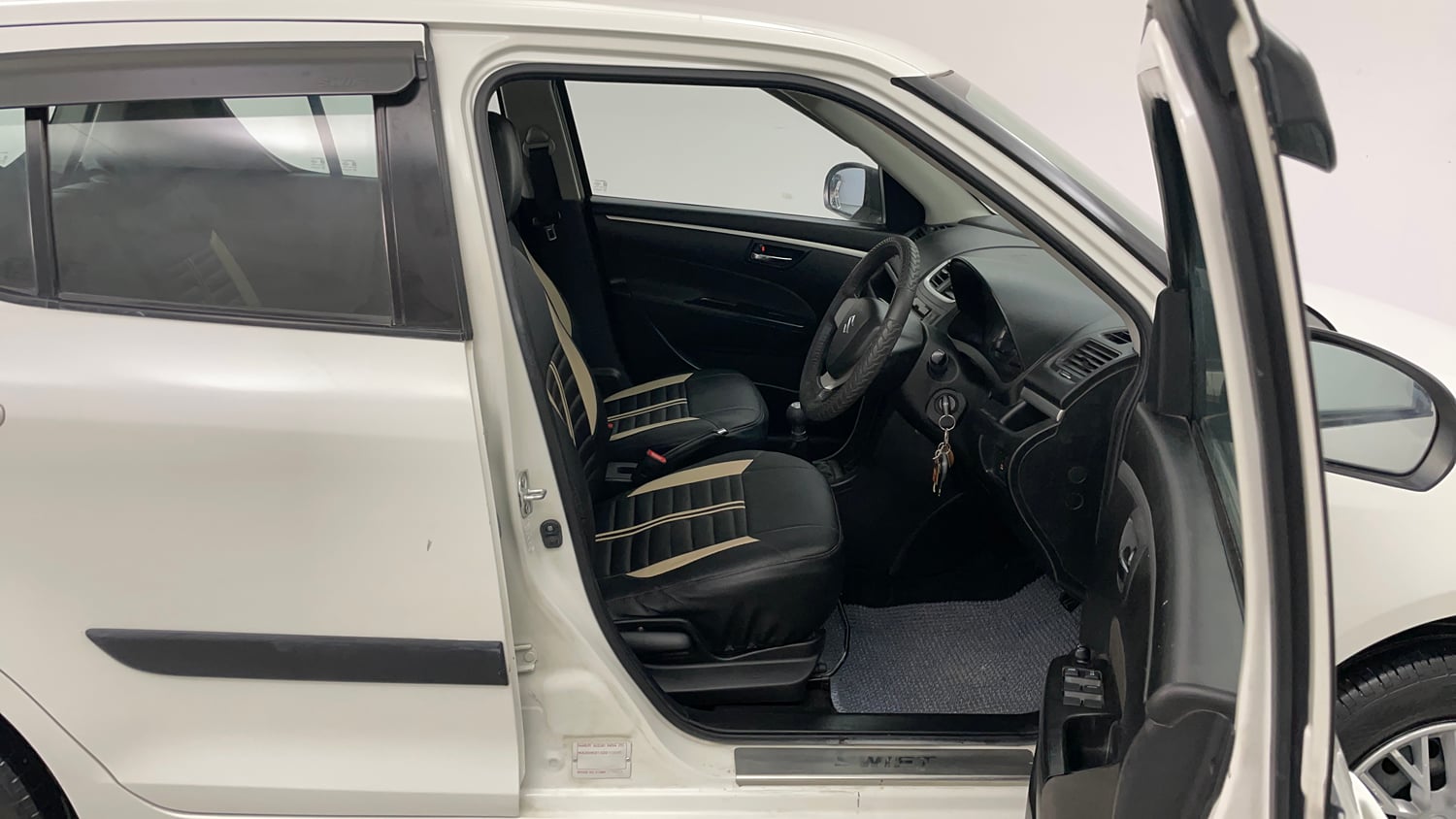 Used 2013 Maruti Suzuki Swift VXi Petrol Manual interior RIGHT SIDE FRONT DOOR CABIN VIEW