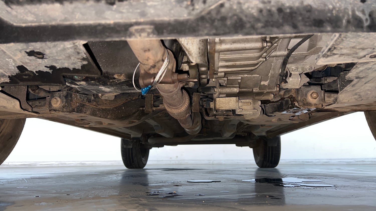 Used 2019 Tata Nexon XZA Plus Petrol Petrol Automatic extra FRONT LEFT UNDERBODY VIEW