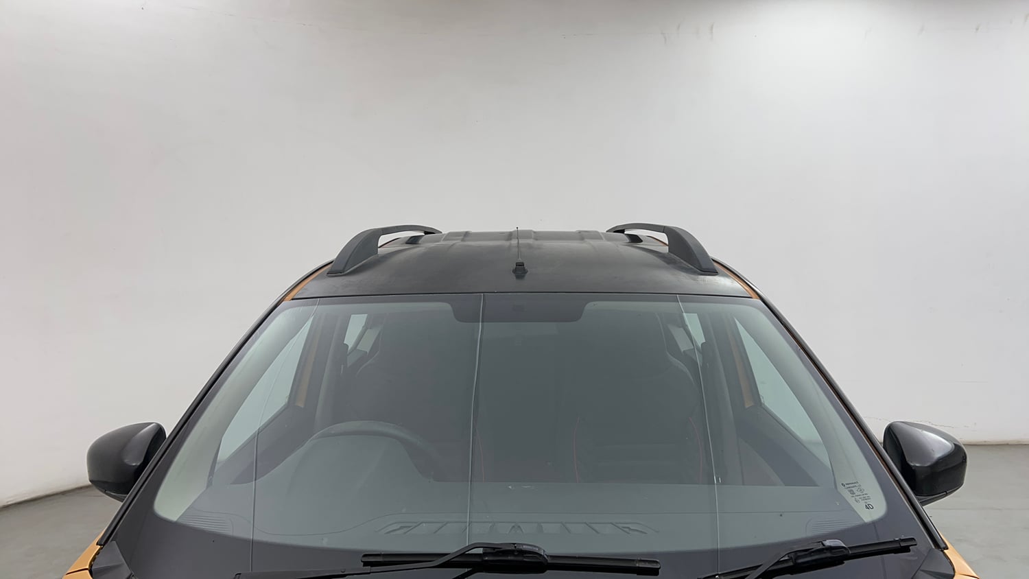 Used 2020 Renault Triber RXZ EASY-R AMT Petrol Automatic exterior FRONT WINDSHIELD VIEW