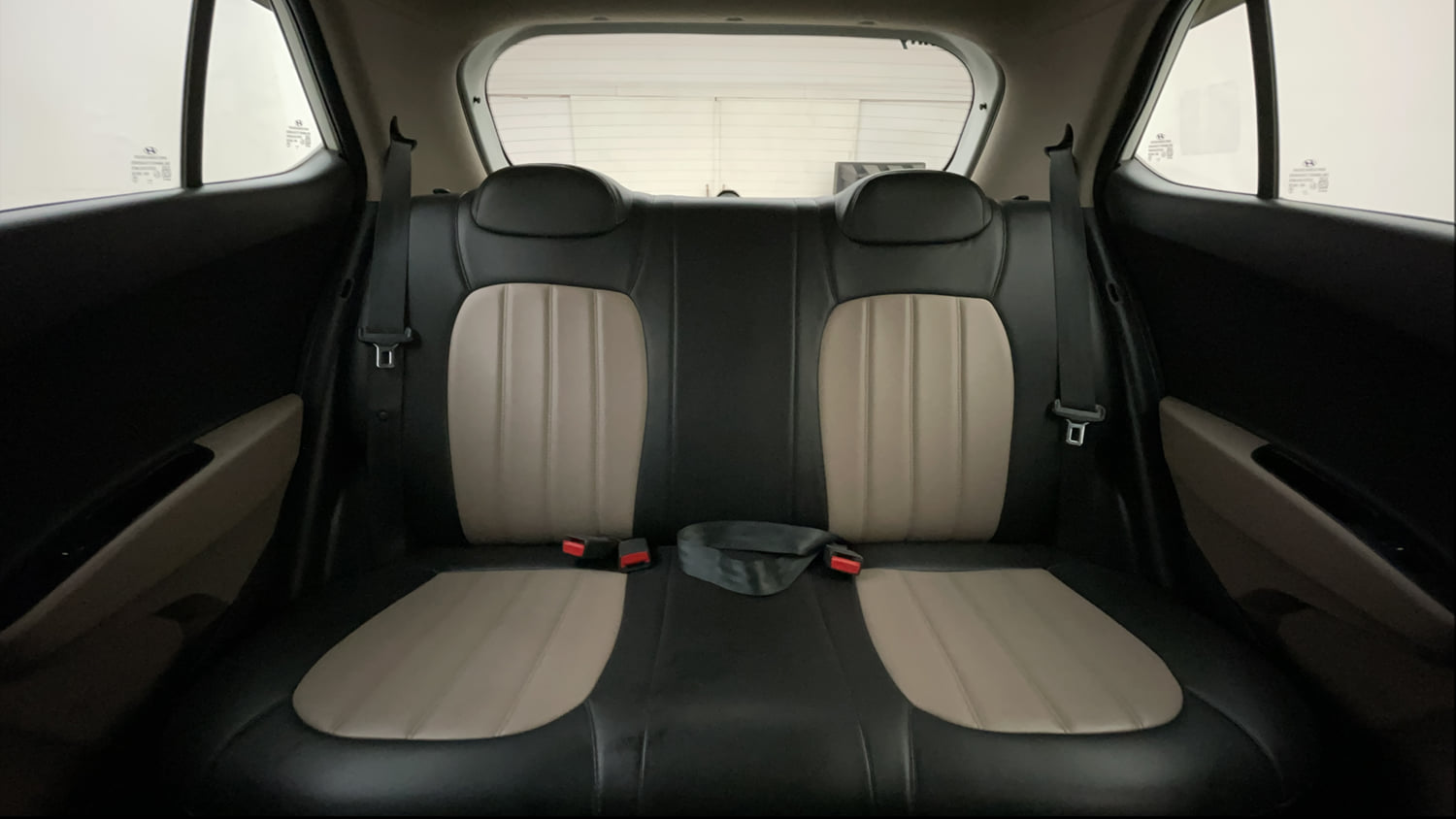 Used 2018 Hyundai Grand i10 Sportz (O) 1.2 Kappa VTVT Petrol Manual interior REAR SEAT CONDITION VIEW