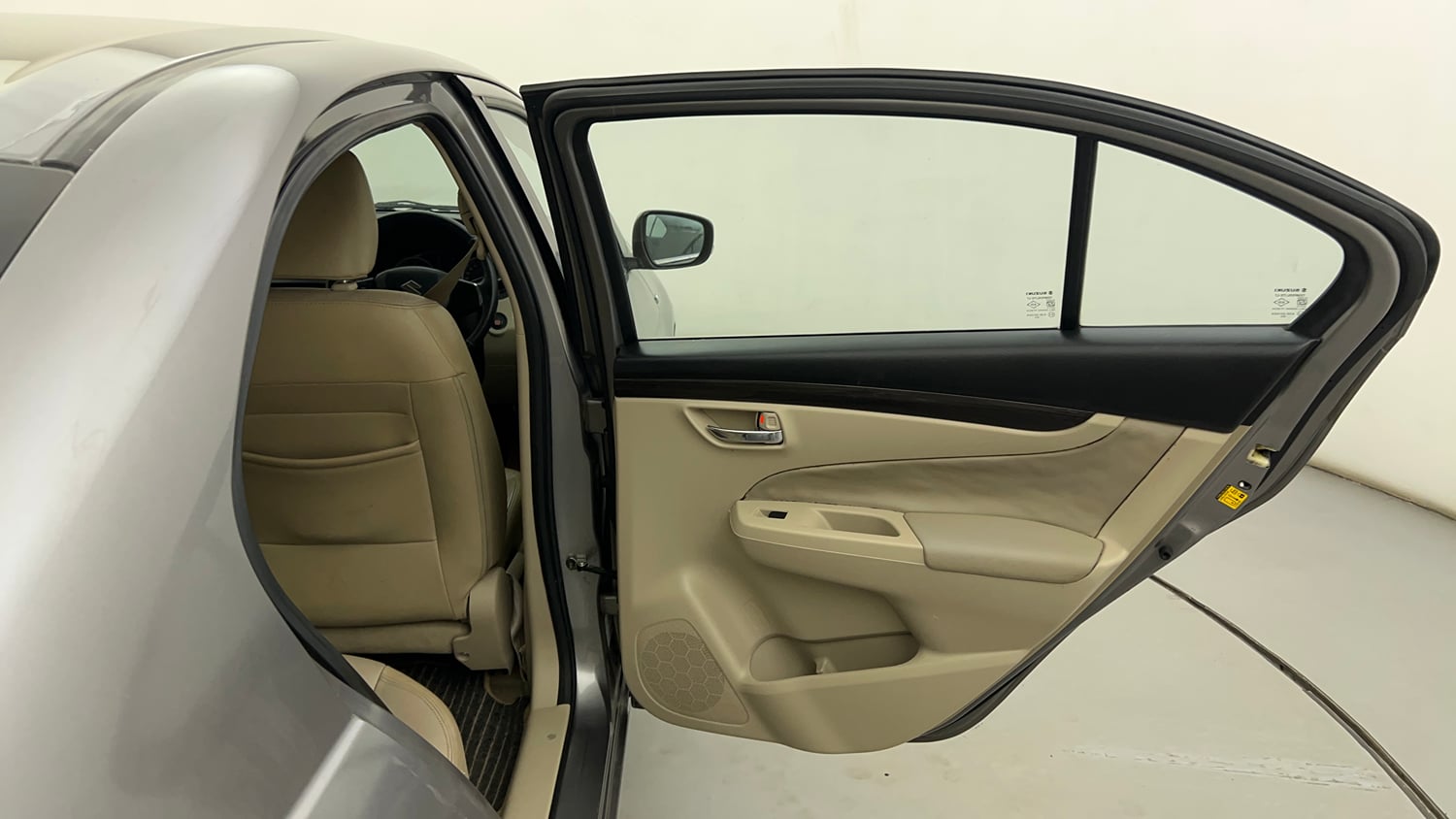 Used 2016 Maruti Suzuki Ciaz ZXi  AT Petrol Automatic interior RIGHT REAR DOOR OPEN VIEW