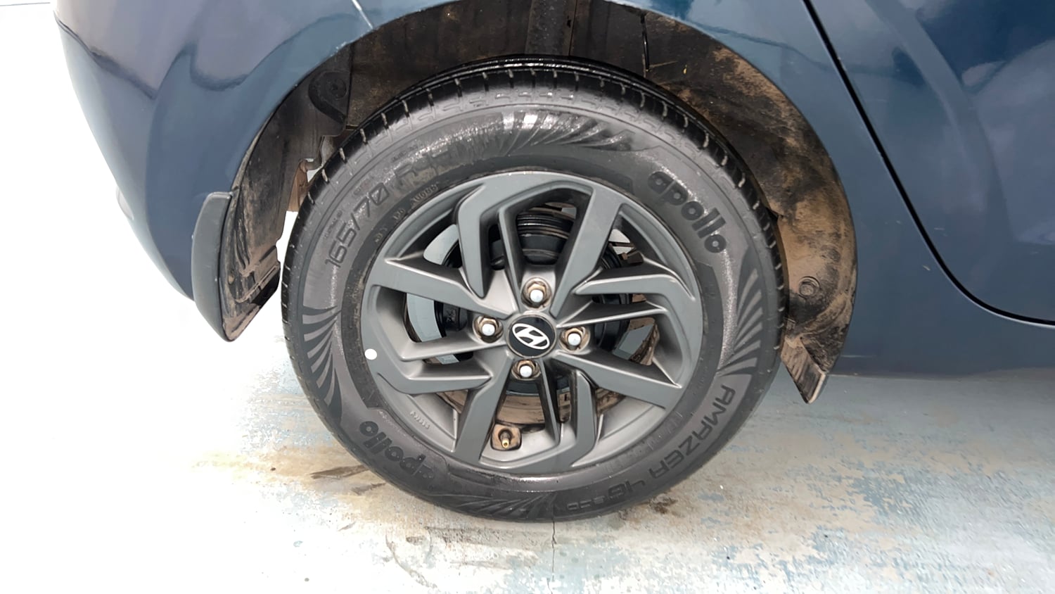 Used 2020 Hyundai Grand i10 Nios Sportz 1.2 Kappa VTVT Petrol Manual tyres RIGHT REAR TYRE RIM VIEW