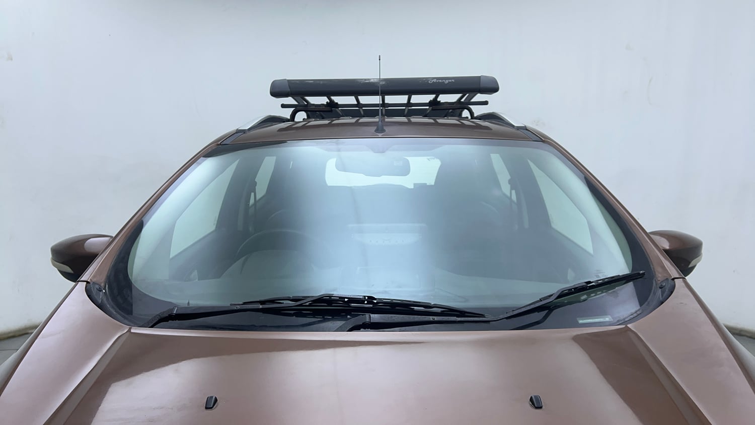 Used 2016 Ford EcoSport Titanium 1.5L TDCi Diesel Manual exterior FRONT WINDSHIELD VIEW