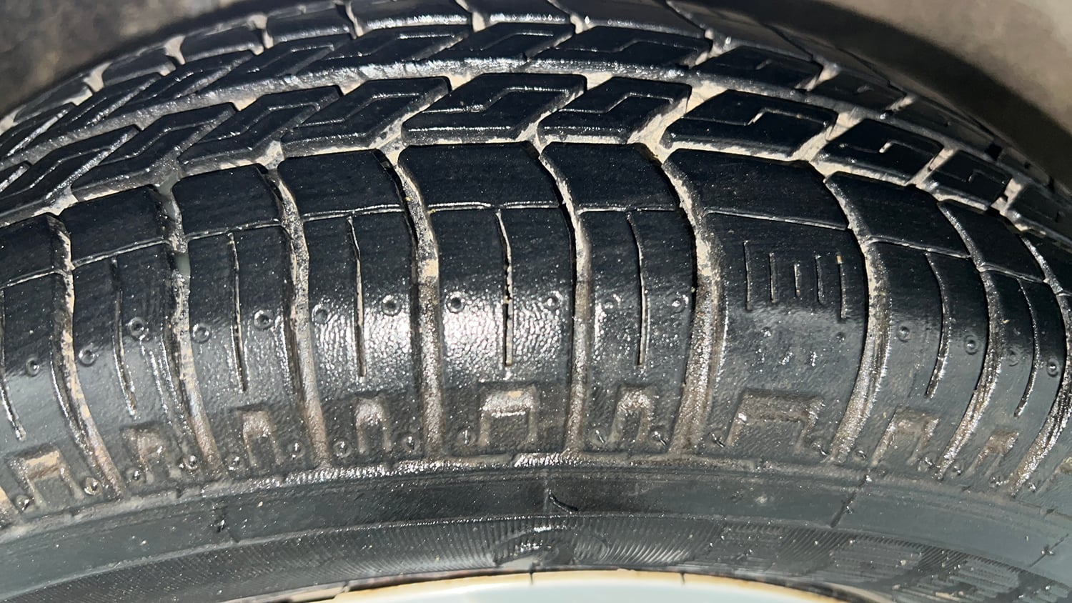 Used 2018 Maruti Suzuki Alto 800 LXi Petrol Manual tyres RIGHT FRONT TYRE TREAD VIEW