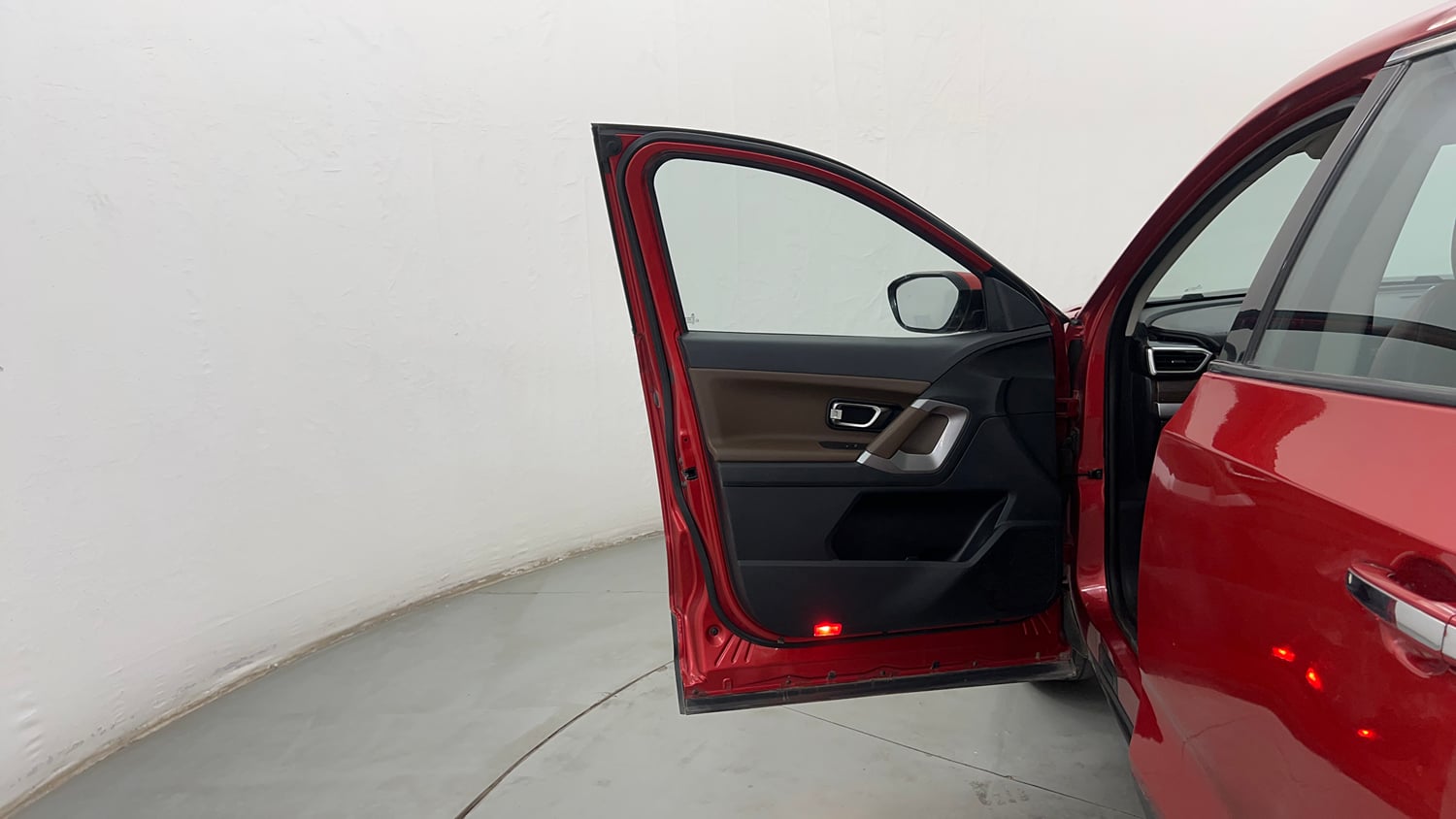 Used 2021 Tata Harrier XZ Diesel Manual interior LEFT FRONT DOOR OPEN VIEW