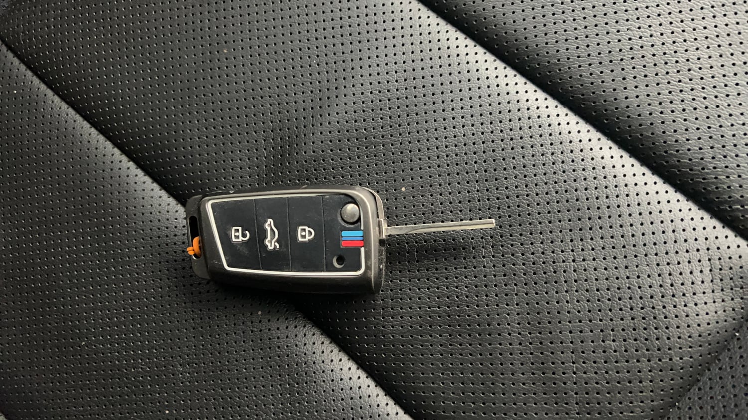 Used 2023 Volkswagen Taigun Topline 1.0 TSI MT Petrol Manual extra CAR KEY VIEW