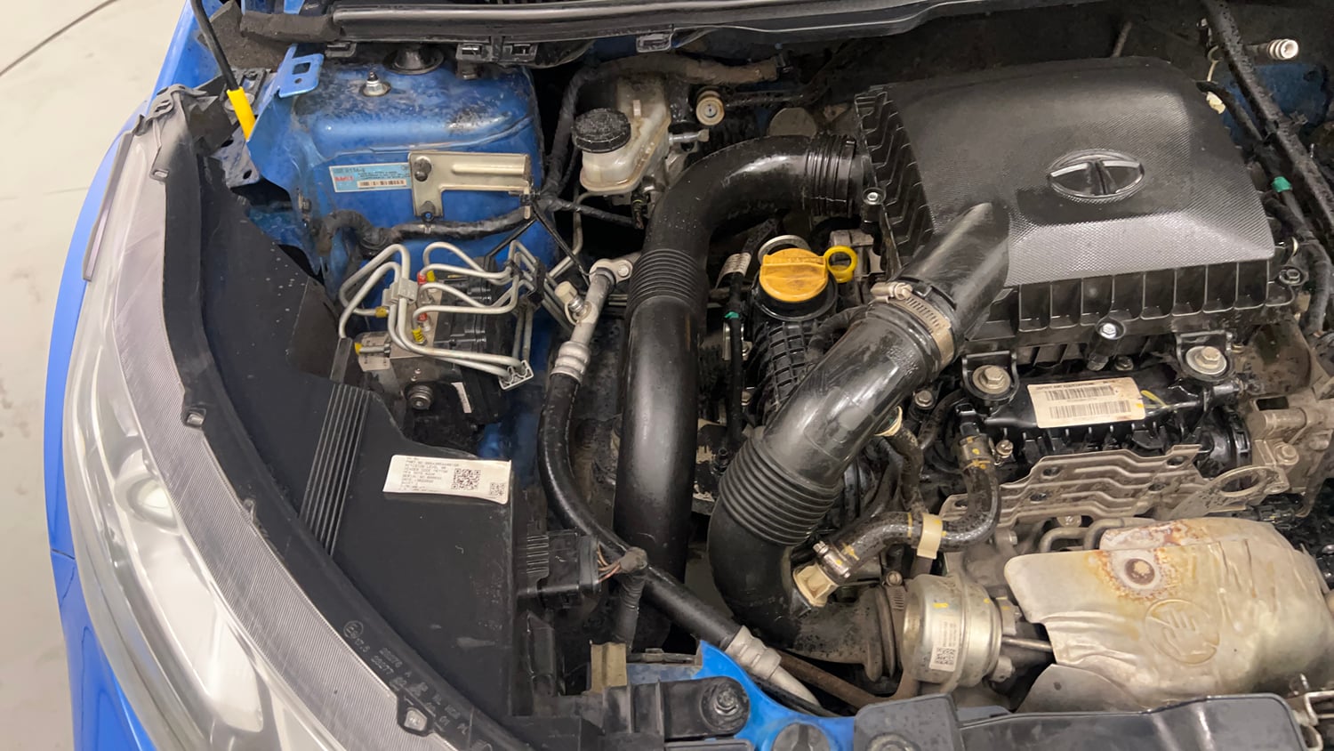 Used 2020 Tata Nexon XZA Plus (O) Dual Tone Petrol Automatic engine ENGINE RIGHT SIDE VIEW