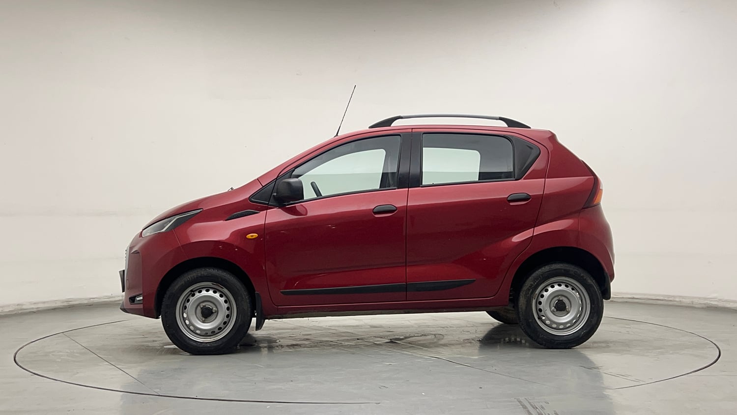Used 2021 Datsun Redi-GO A Petrol Manual exterior LEFT SIDE VIEW