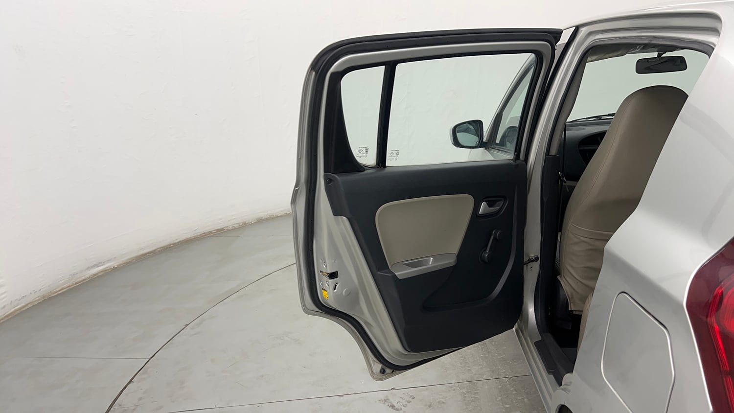 Used 2015 Maruti Suzuki Alto K10 VXi Petrol Manual interior LEFT REAR DOOR OPEN VIEW