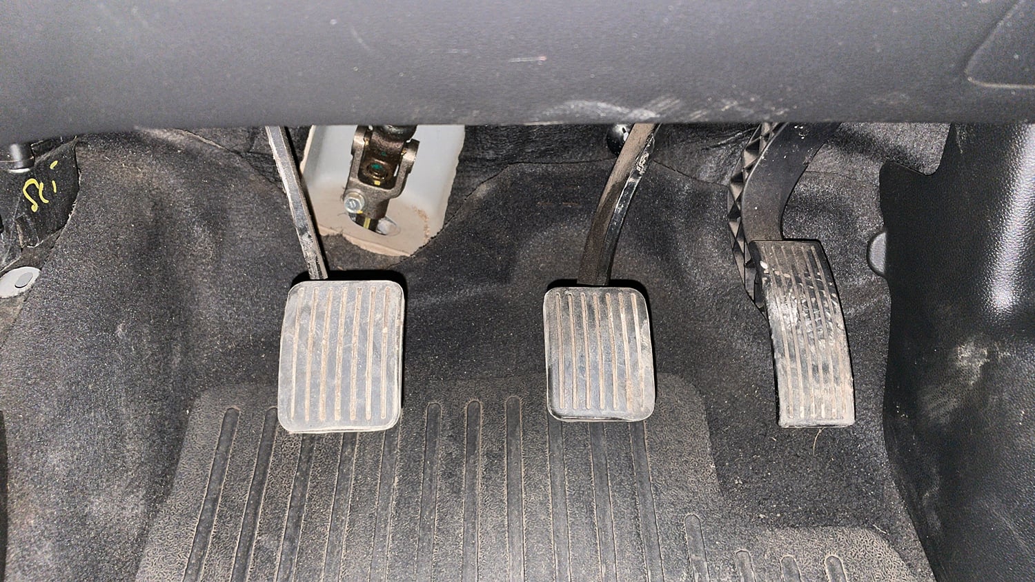 Used 2017 Hyundai Grand i10 Sportz 1.2 Kappa VTVT Petrol Manual interior PEDALS VIEW