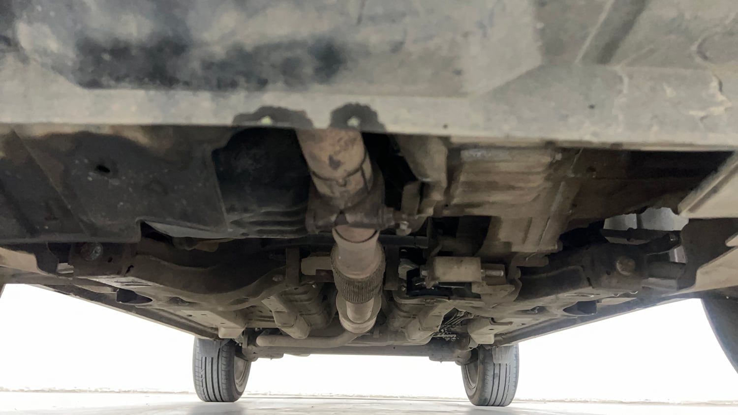 Used 2019 Tata Nexon XZ Plus Petrol Manual extra FRONT LEFT UNDERBODY VIEW